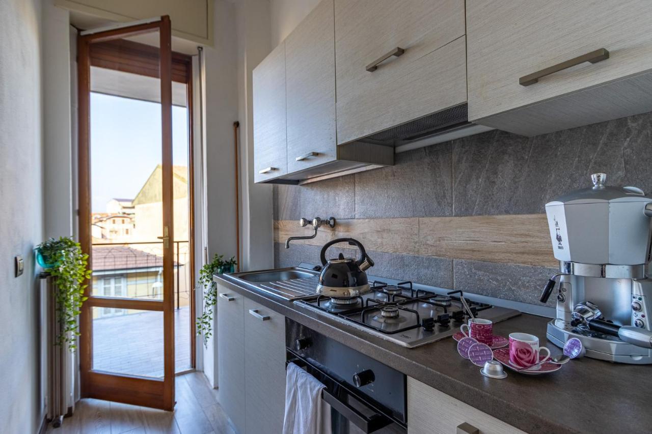 Blue Wave Apartment Arona - Lago Maggiore Eksteriør bilde