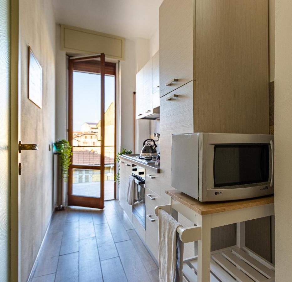 Blue Wave Apartment Arona - Lago Maggiore Eksteriør bilde